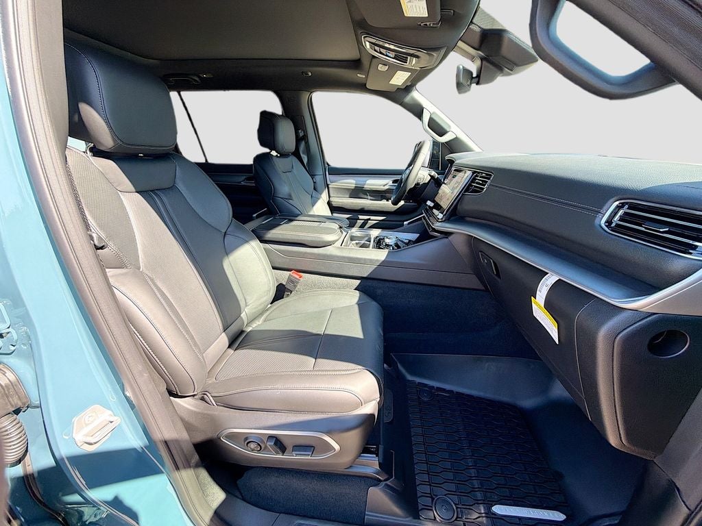 2026 Jeep Grand Wagoneer GRAND WAGONEER UPLAND 4X4