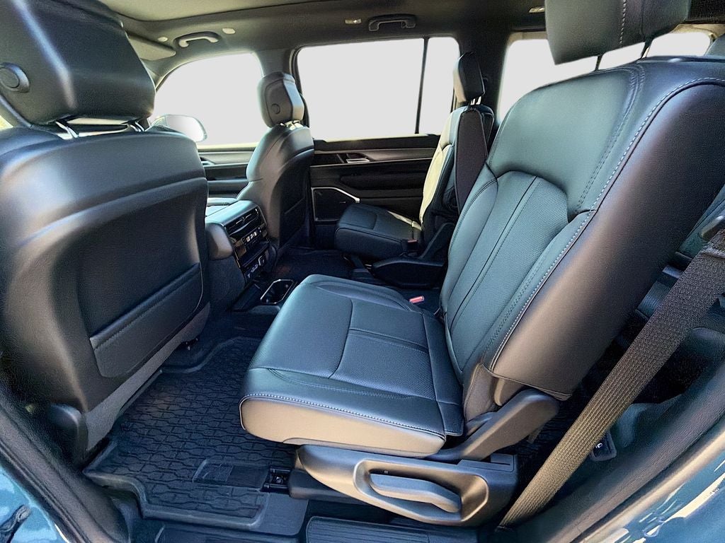 2026 Jeep Grand Wagoneer GRAND WAGONEER UPLAND 4X4