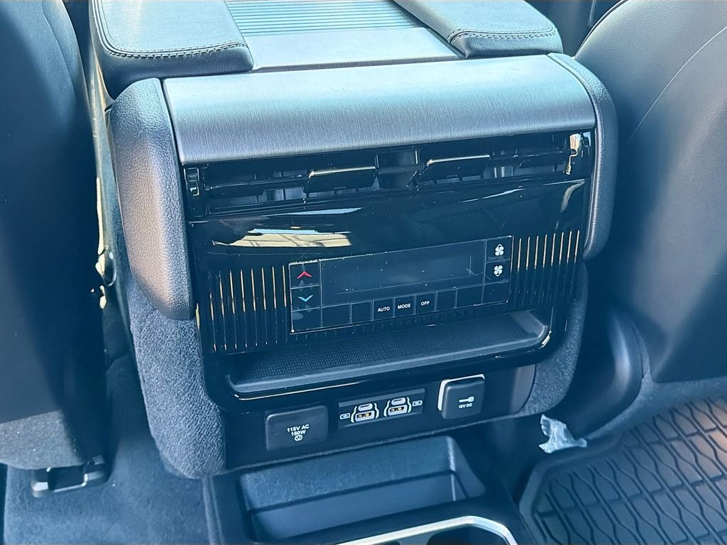 2026 Jeep Grand Wagoneer GRAND WAGONEER UPLAND 4X4