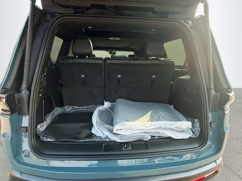 2026 Jeep Grand Wagoneer GRAND WAGONEER UPLAND 4X4