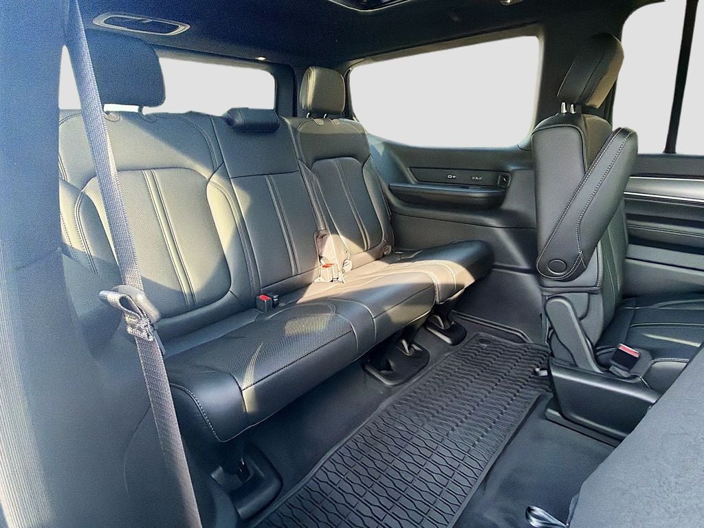 2026 Jeep Grand Wagoneer GRAND WAGONEER UPLAND 4X4