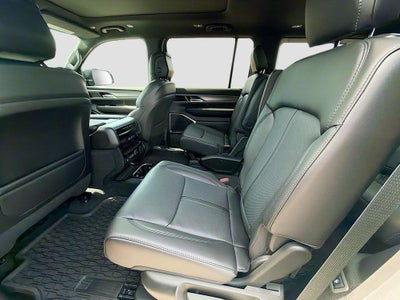 2026 Jeep Grand Wagoneer GRAND WAGONEER UPLAND 4X4