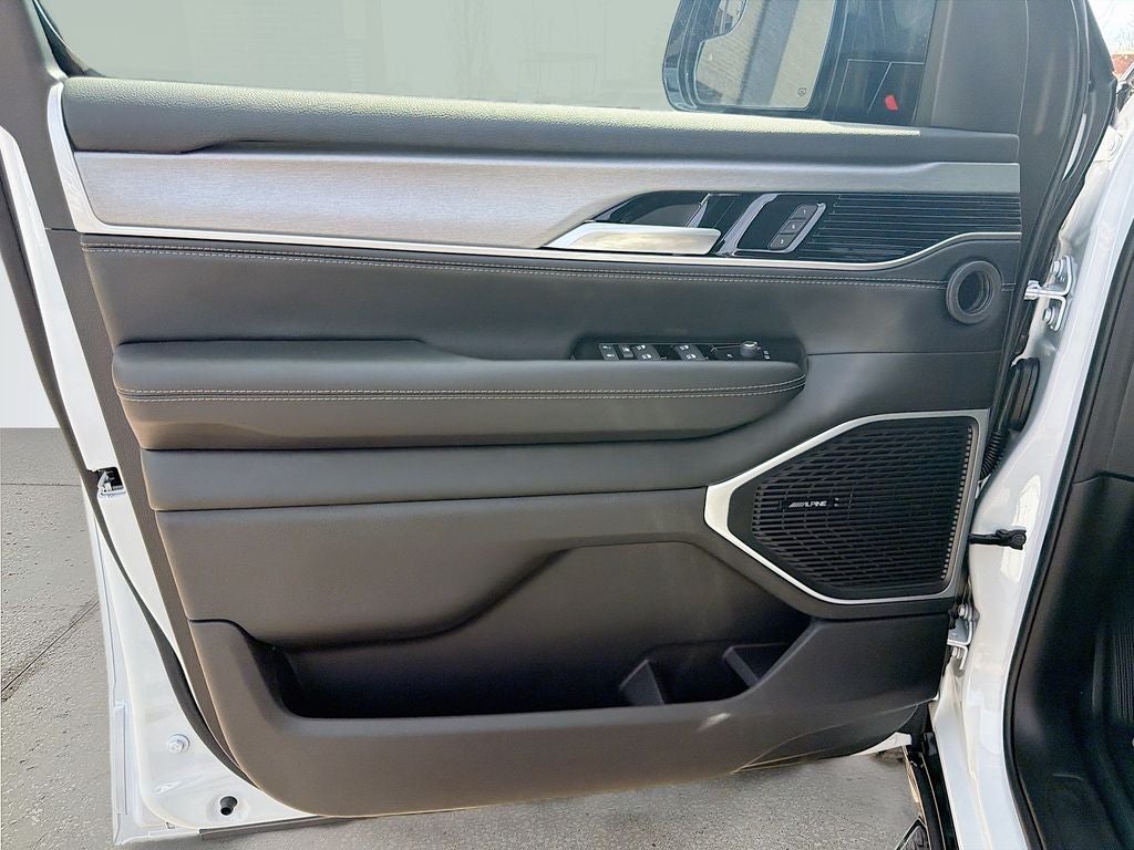 2026 Jeep Grand Wagoneer GRAND WAGONEER UPLAND 4X4