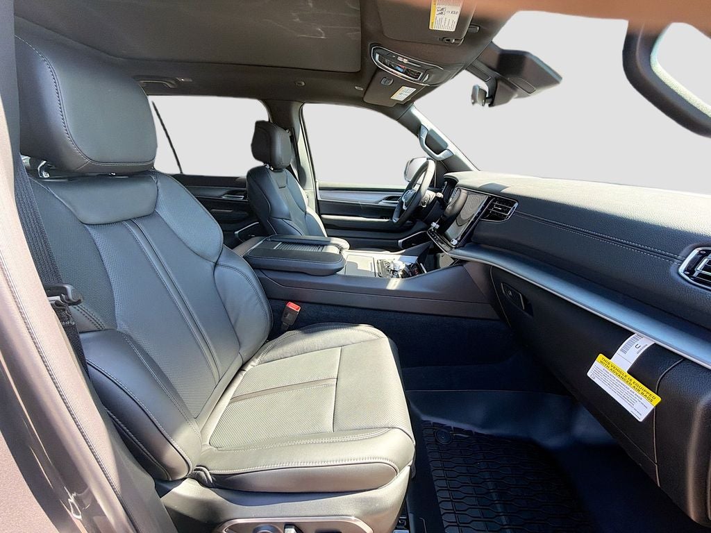 2026 Jeep Grand Wagoneer GRAND WAGONEER UPLAND 4X4