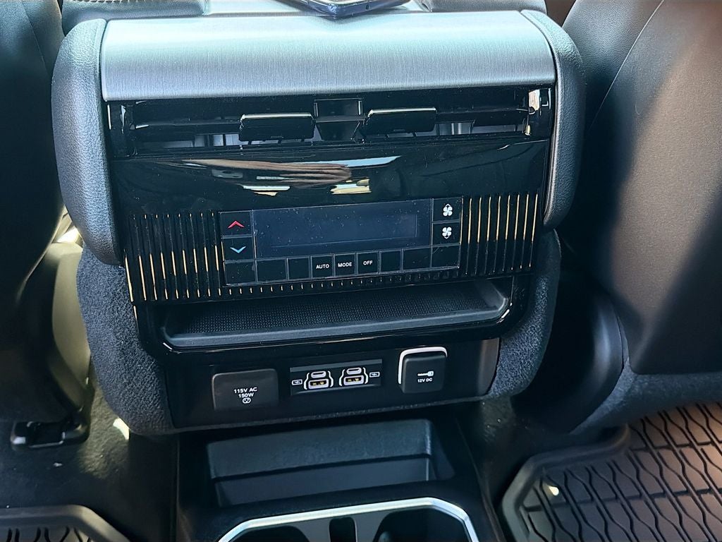 2026 Jeep Grand Wagoneer GRAND WAGONEER UPLAND 4X4