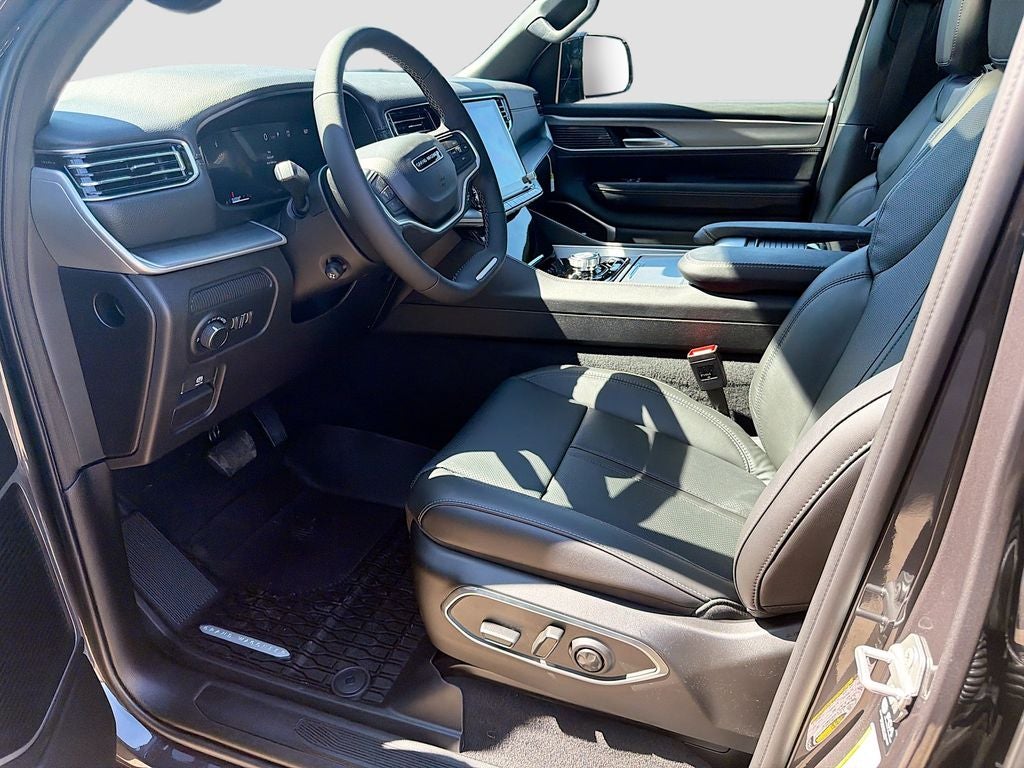 2026 Jeep Grand Wagoneer GRAND WAGONEER UPLAND 4X4