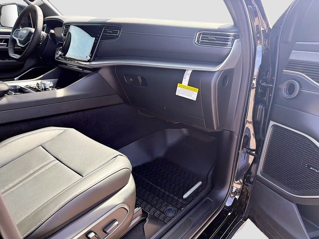 2026 Jeep Grand Wagoneer GRAND WAGONEER UPLAND 4X4