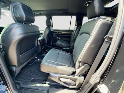 2026 Jeep Grand Wagoneer GRAND WAGONEER UPLAND 4X4