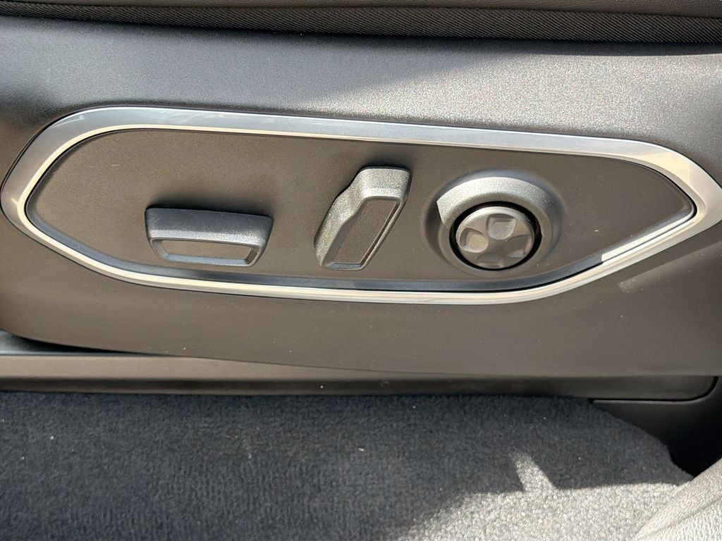 2026 Jeep Grand Wagoneer GRAND WAGONEER UPLAND 4X4