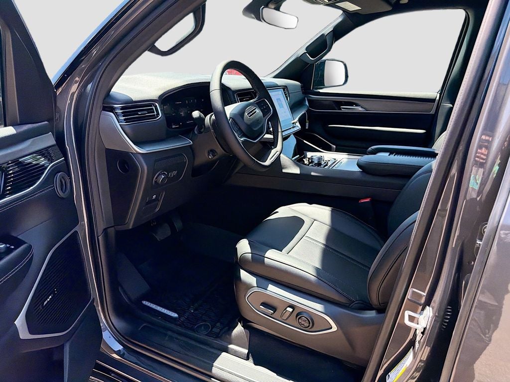 2026 Jeep Grand Wagoneer GRAND WAGONEER UPLAND 4X4