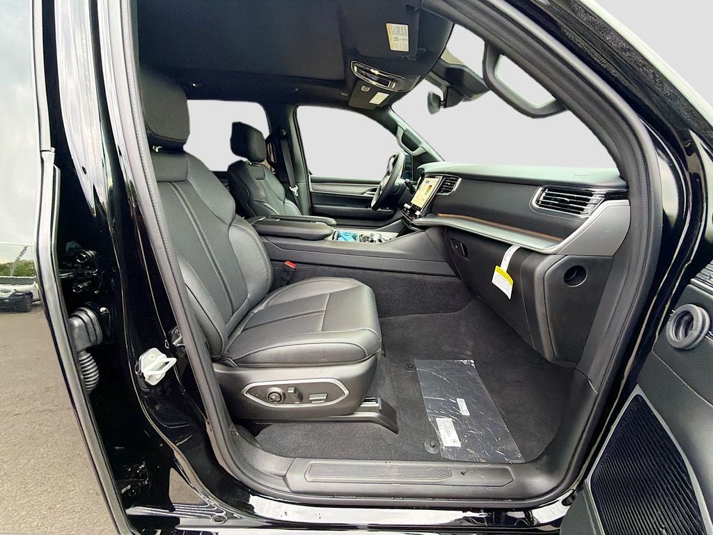 2026 Jeep Grand Wagoneer GRAND WAGONEER LIMITED RESERVE 4X4