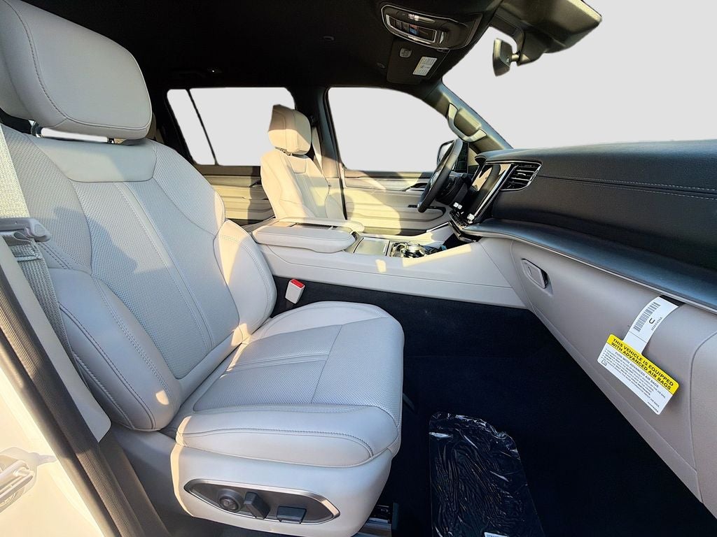 2026 Jeep Grand Wagoneer GRAND WAGONEER LIMITED ALTITUDE 4X4