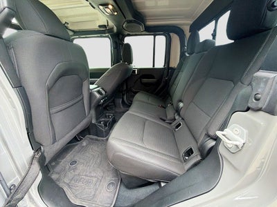 2022 Jeep Gladiator Altitude 4x4