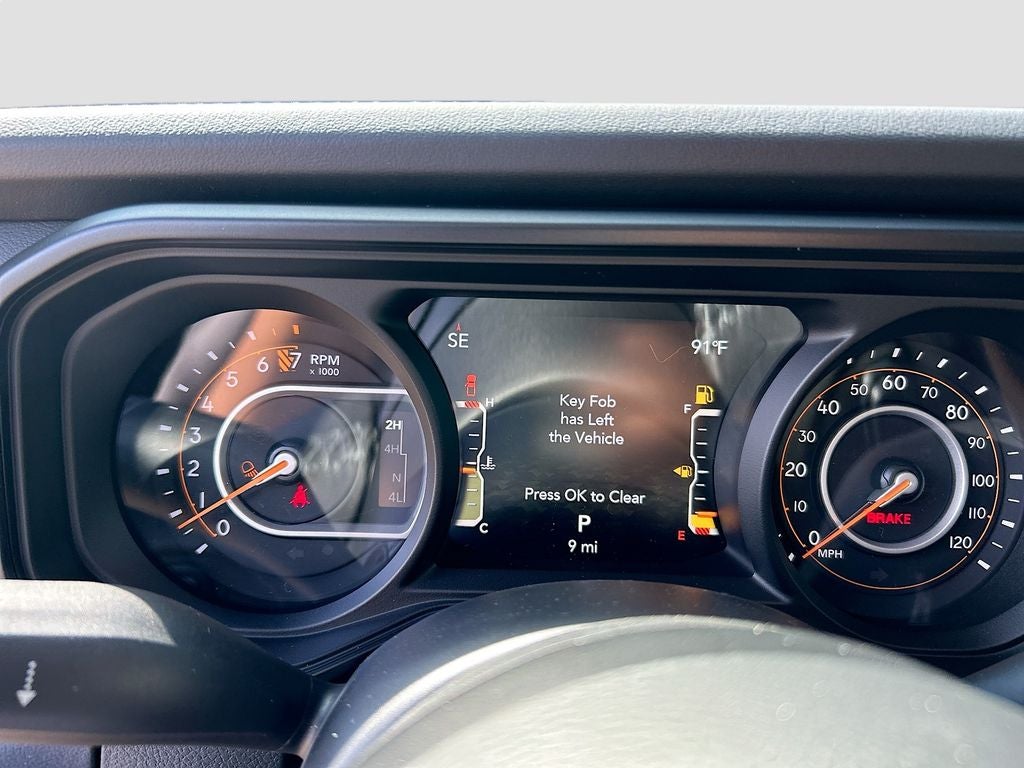 2026 Jeep Gladiator GLADIATOR SAHARA 4X4