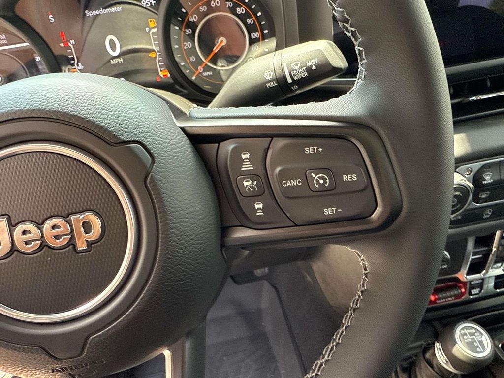 2025 Jeep Gladiator GLADIATOR RUBICON X 4X4