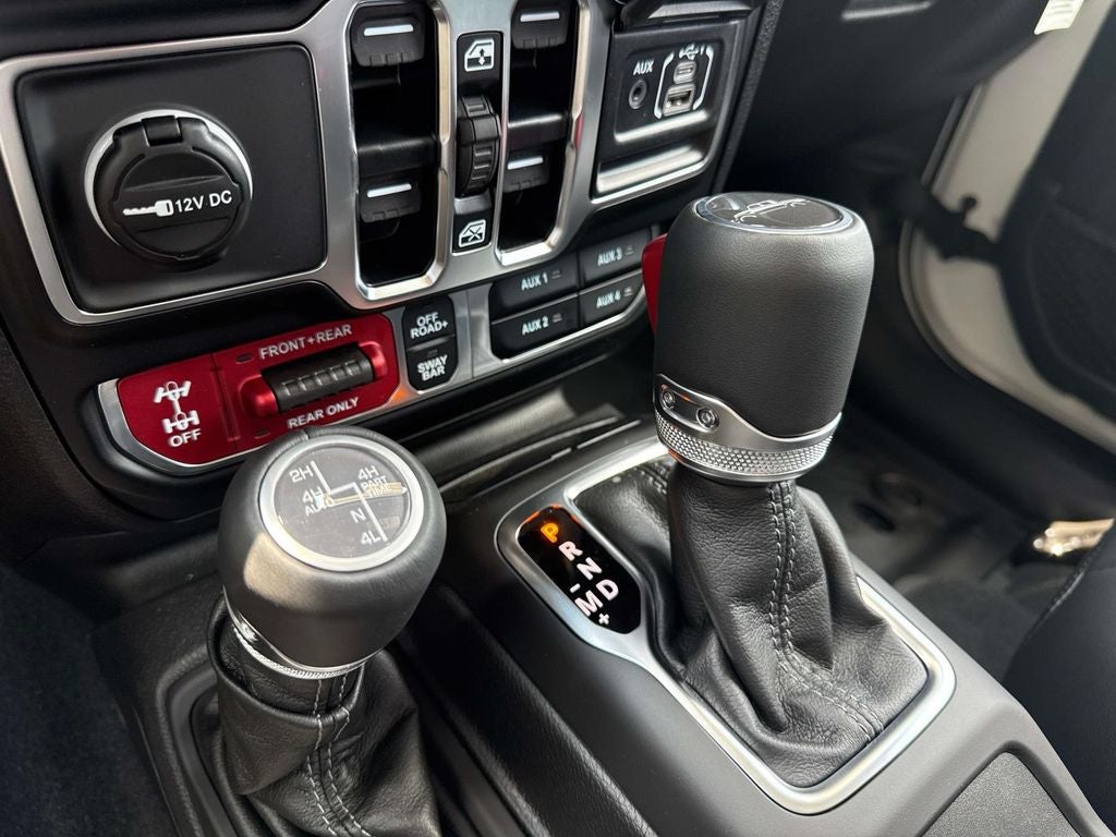 2025 Jeep Gladiator GLADIATOR RUBICON X 4X4