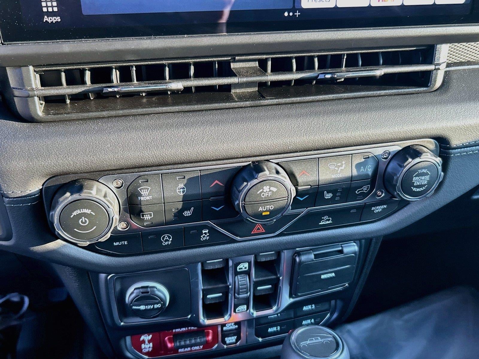 2026 Jeep Gladiator GLADIATOR RUBICON 4X4