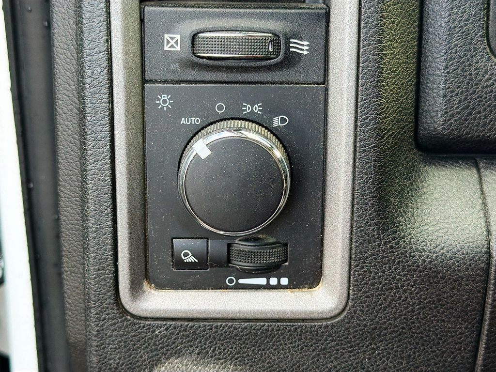 2021 RAM 1500 Classic Tradesman Quad Cab 4x2 6'4' Box