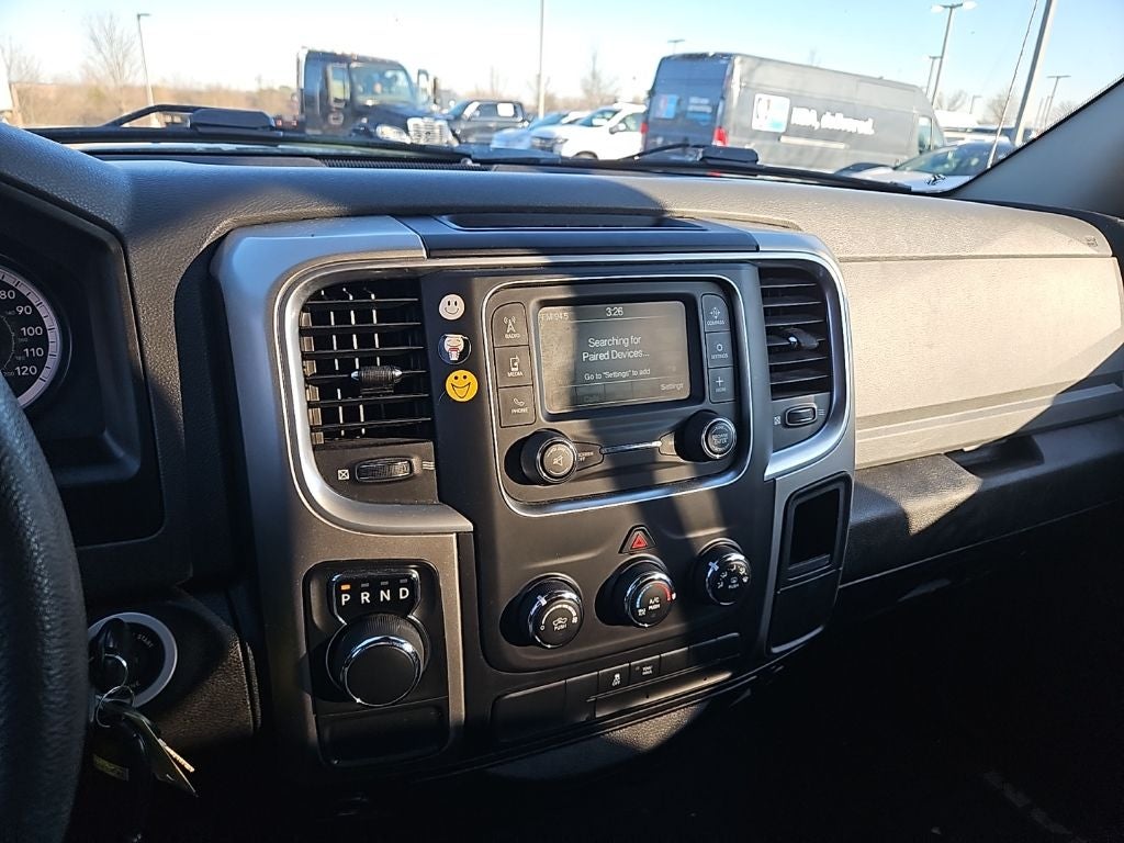 2019 RAM 1500 Classic SLT Crew Cab 4x2 6'4' Box