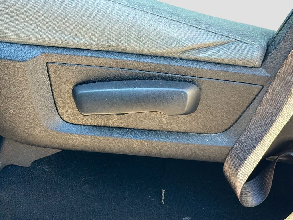 2019 RAM 1500 Classic SLT Crew Cab 4x2 6'4' Box