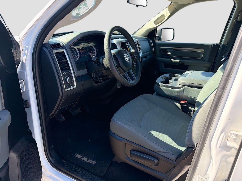 2019 RAM 1500 Classic SLT Crew Cab 4x2 6'4' Box