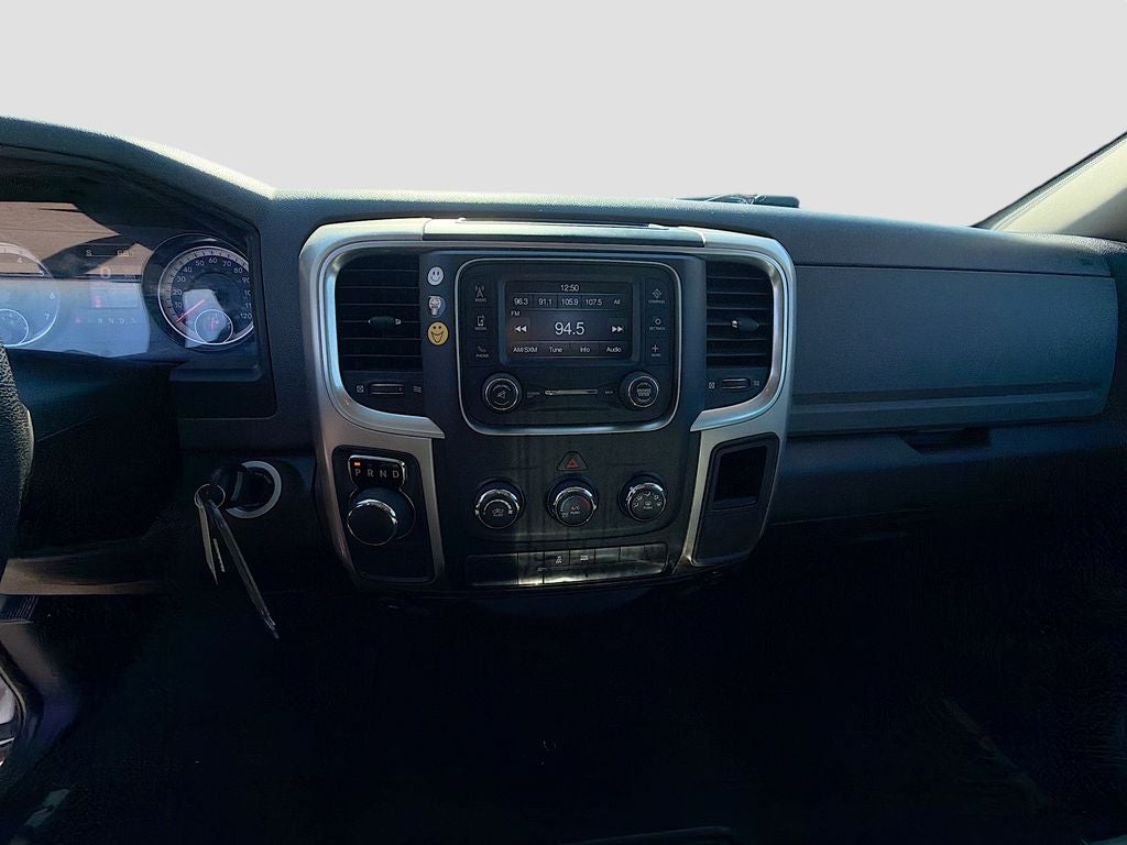 2019 RAM 1500 Classic SLT Crew Cab 4x2 6'4' Box