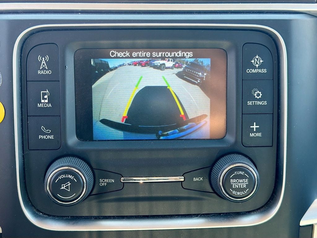 2019 RAM 1500 Classic SLT Crew Cab 4x2 6'4' Box