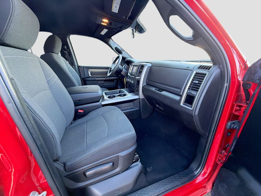 2023 RAM 1500 Classic Warlock Crew Cab 4x4 5'7' Box