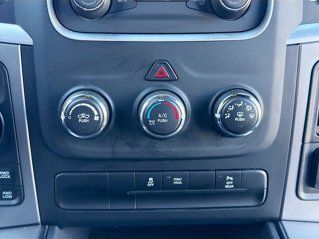 2023 RAM 1500 Classic Warlock Crew Cab 4x4 5'7' Box