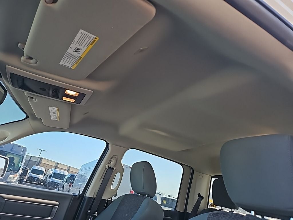 2018 RAM 1500 Big Horn Crew Cab 4x4 5'7' Box