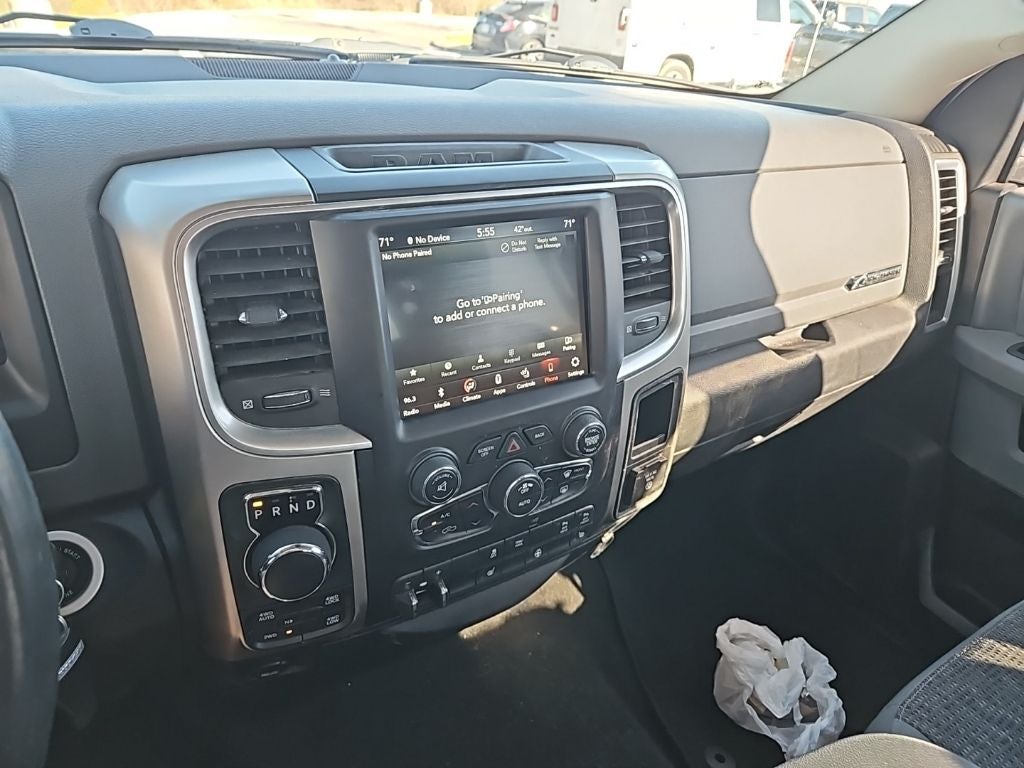 2018 RAM 1500 Big Horn Crew Cab 4x4 5'7' Box