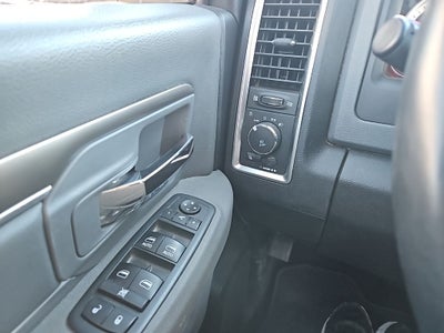 2018 RAM 1500 Big Horn Crew Cab 4x4 5'7' Box