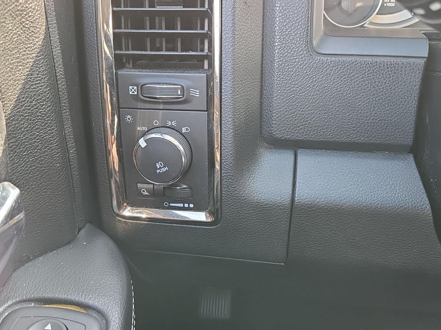 2016 RAM 1500 Sport