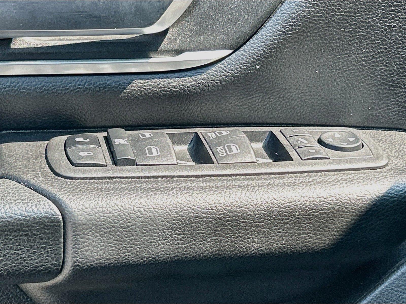 2022 RAM 1500 Big Horn Quad Cab 4x2 6'4' Box