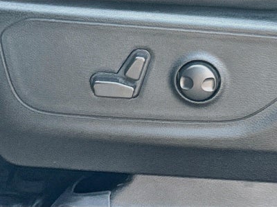 2022 RAM 1500 Big Horn Quad Cab 4x2 6'4' Box