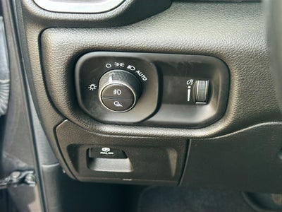 2022 RAM 1500 Big Horn Crew Cab 4x2 5'7' Box