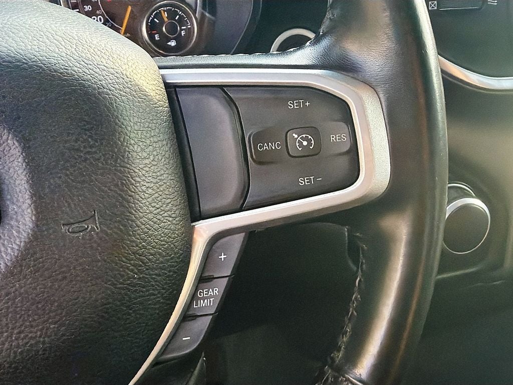 2022 RAM 1500 Big Horn Crew Cab 4x2 5'7' Box