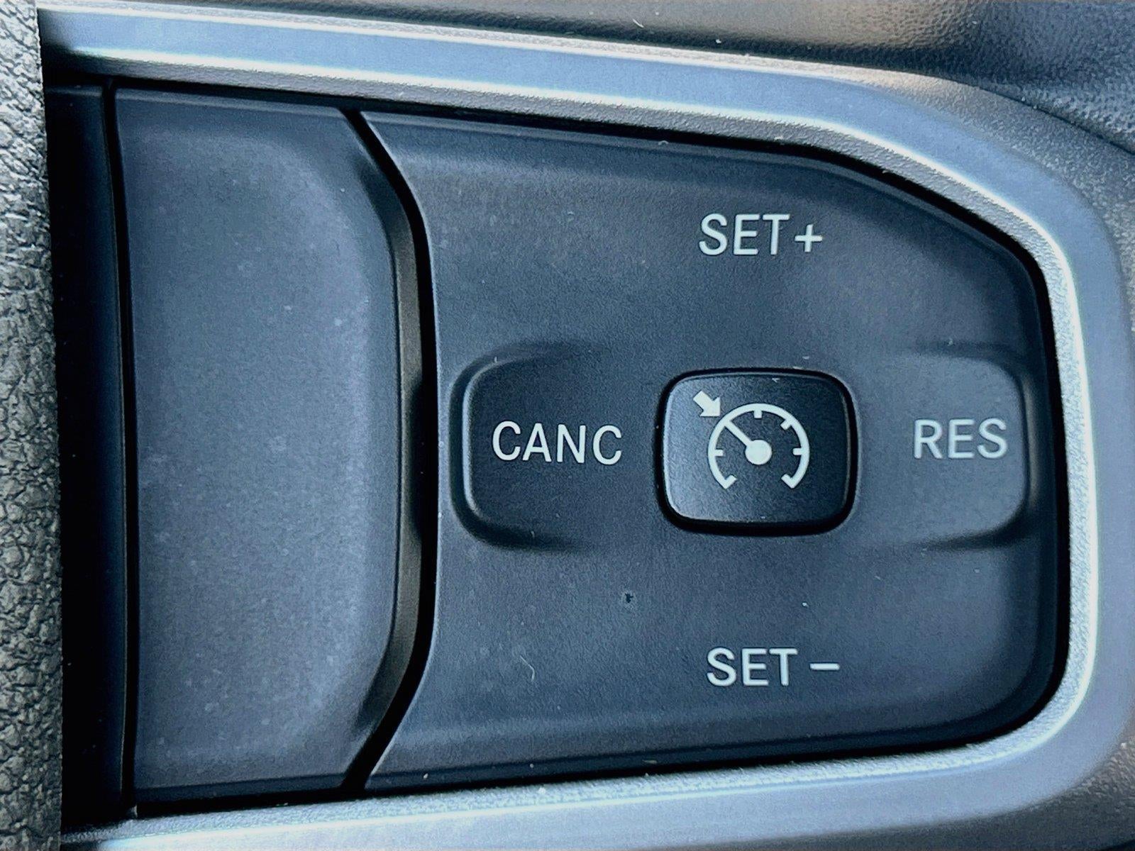 2023 RAM 1500 Big Horn Crew Cab 4x2 5'7' Box