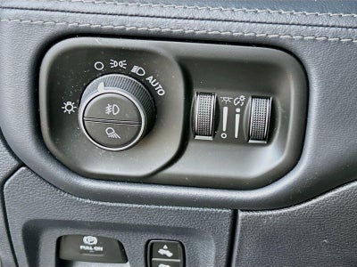 2020 RAM 1500 Limited Crew Cab 4x2 5'7' Box