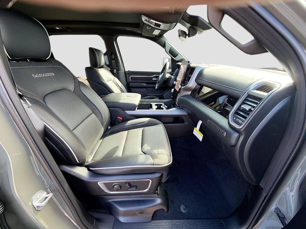 2026 RAM Ram 1500 RAM 1500 LARAMIE CREW CAB 4X2 5'7' BOX