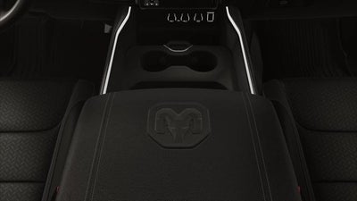 2026 RAM Ram 1500 RAM 1500 LARAMIE CREW CAB 4X2 5'7' BOX