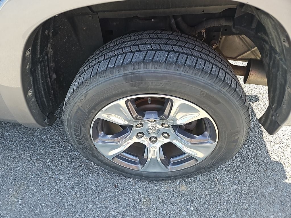 2019 RAM 1500 Laramie Crew Cab 4x2 6'4' Box