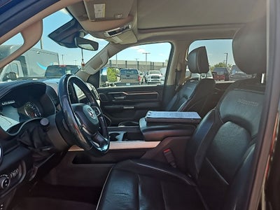 2019 RAM 1500 Laramie Crew Cab 4x2 6'4' Box