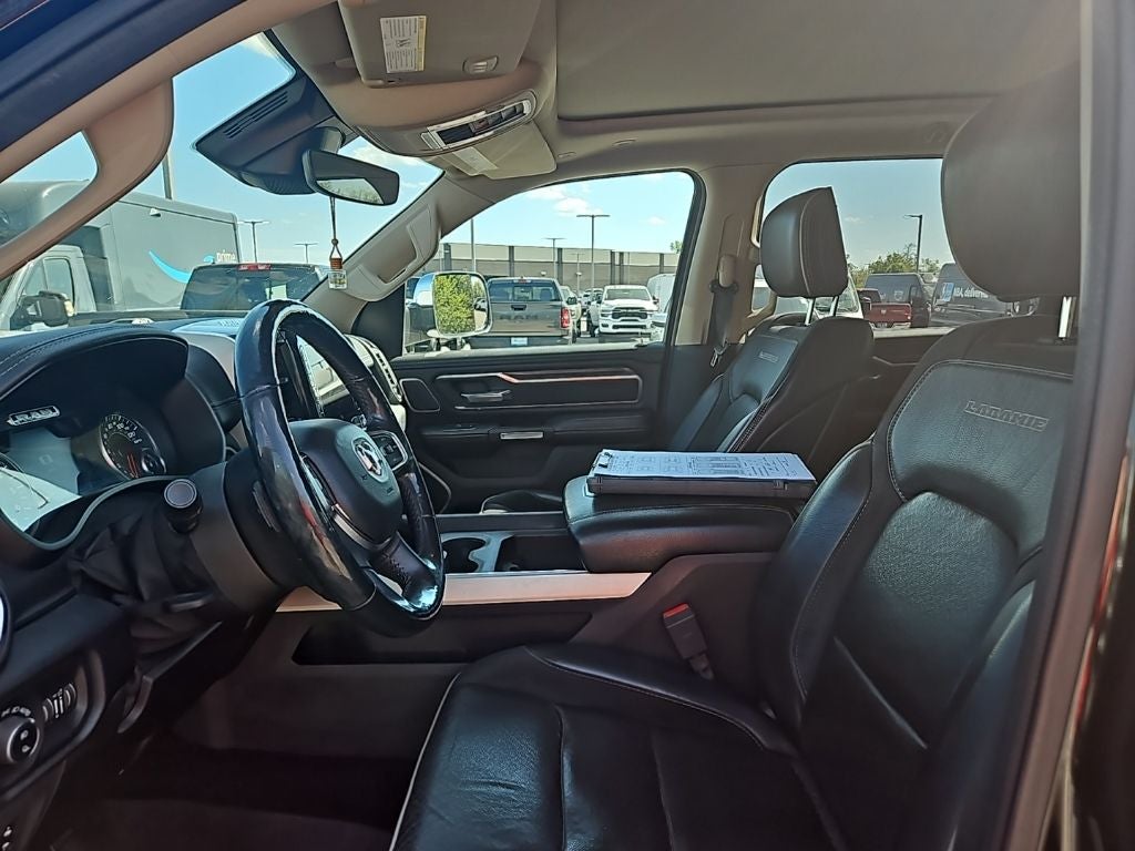 2019 RAM 1500 Laramie Crew Cab 4x2 6'4' Box