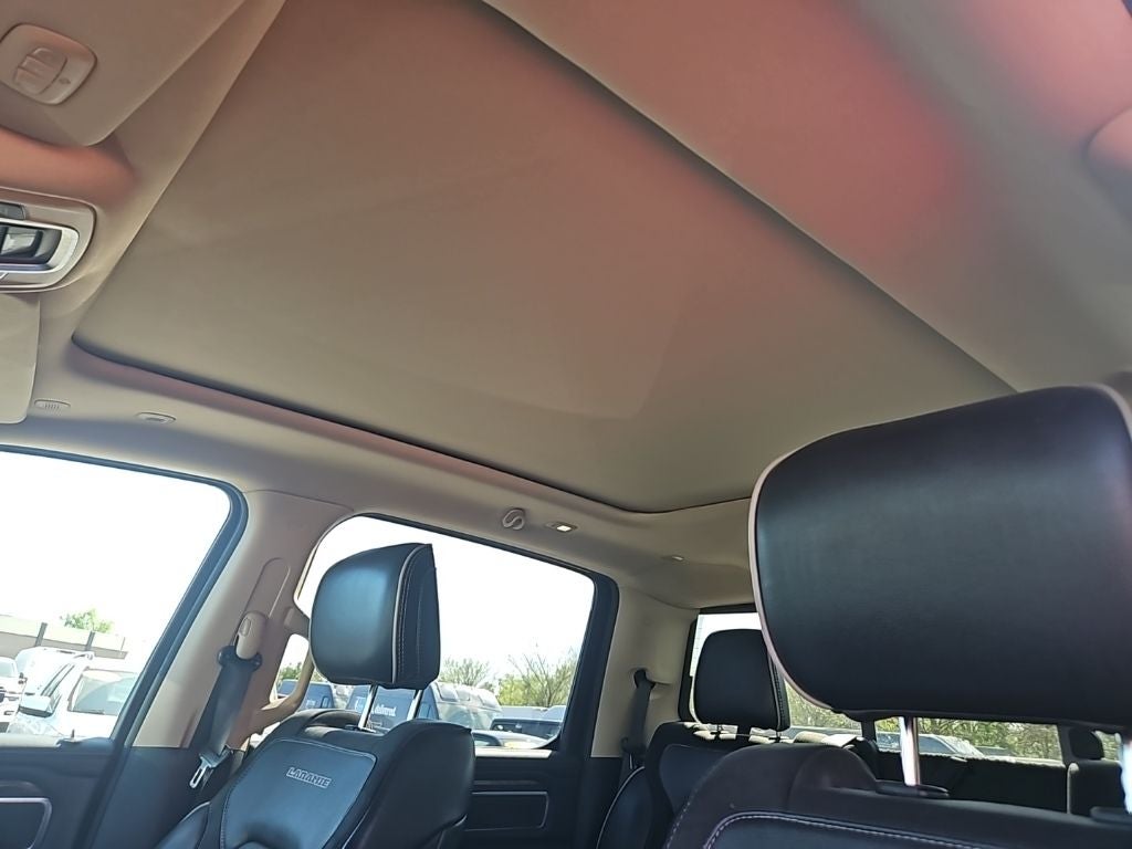 2019 RAM 1500 Laramie Crew Cab 4x2 6'4' Box