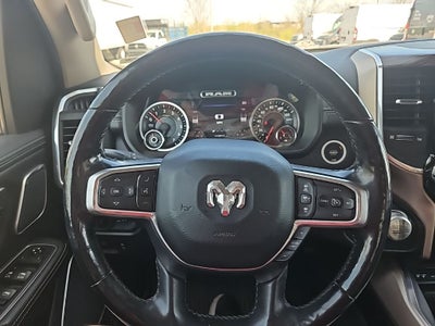 2019 RAM 1500 Laramie Crew Cab 4x2 6'4' Box