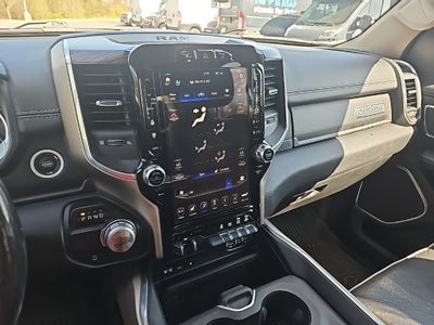 2019 RAM 1500 Laramie Crew Cab 4x2 6'4' Box