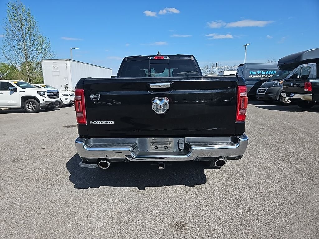2019 RAM 1500 Laramie Crew Cab 4x2 6'4' Box
