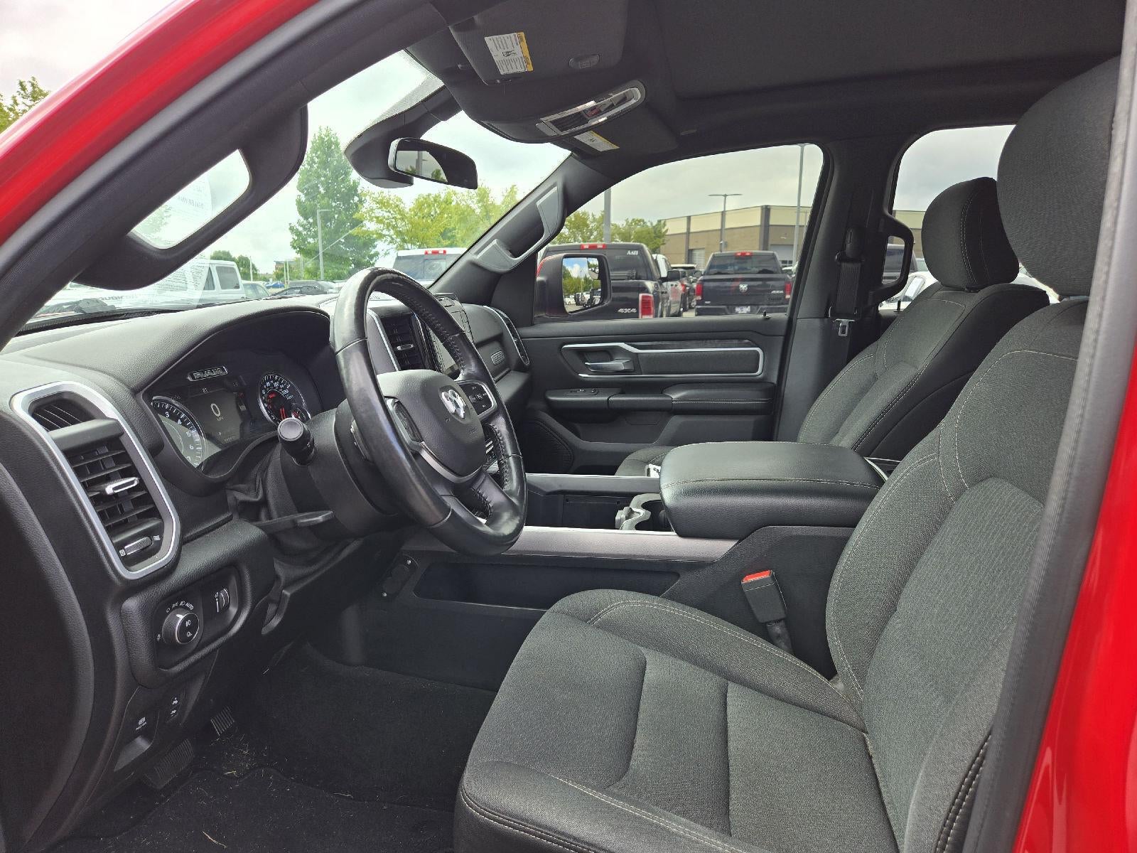 2020 RAM 1500 Big Horn Crew Cab 4x4 5'7' Box