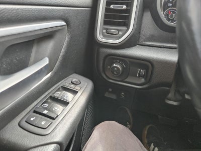 2020 RAM 1500 Big Horn Crew Cab 4x4 5'7' Box